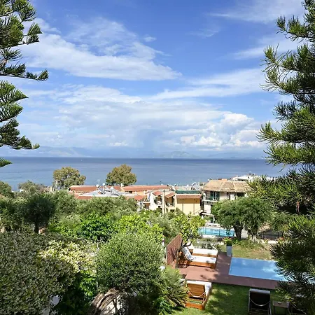 Gina * Benitses (Corfu)