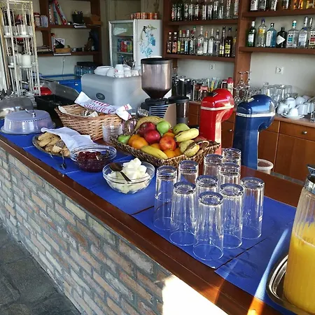 Gina * Benitses (Corfu)