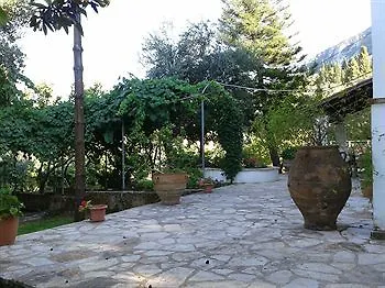 Apartment Gina Benitses (Corfu)
