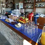 Gina * Benitses (Corfu)