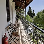 Gina Benitses (Corfu)