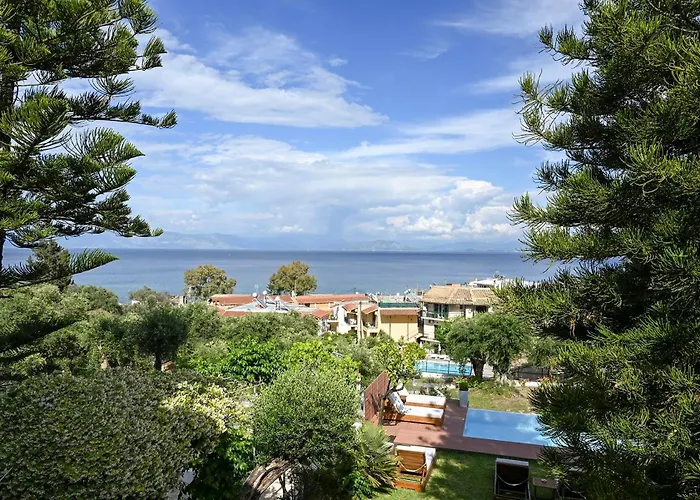 Gina * Benitses (Corfu)